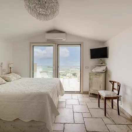 Villa New Tala With Jacuzzi Ostuni
